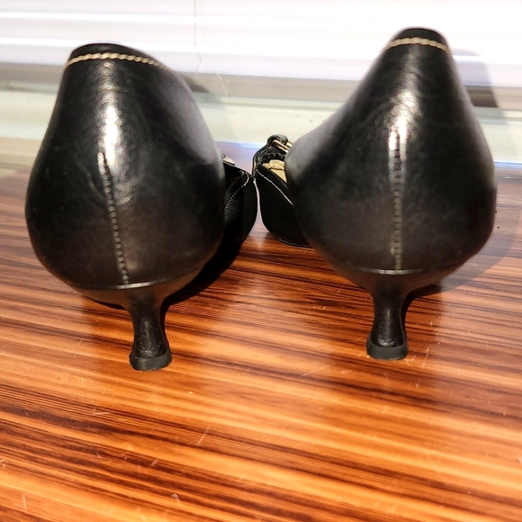 Prada Leather Heels Cute ๐ - Picture 4 of 8